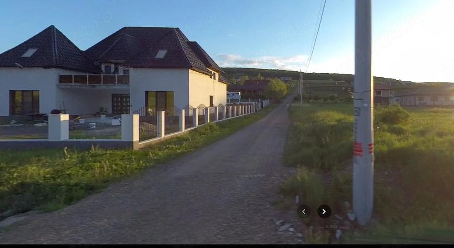 Teren de 5800 mp, în Central