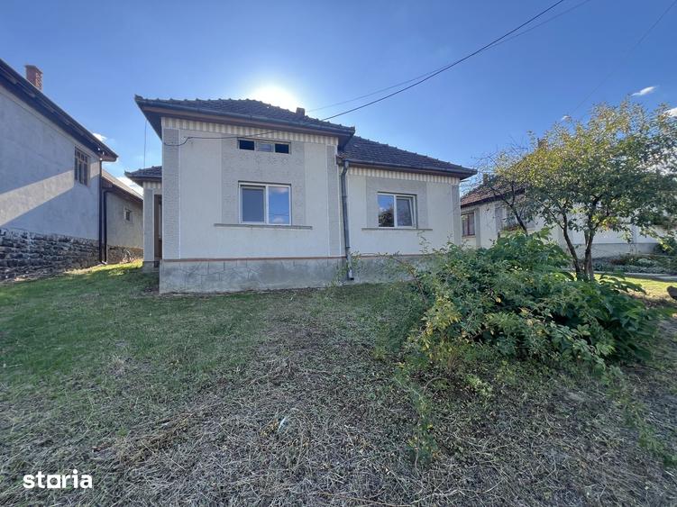 Casă cu 3 camere cu Teren 2557 Mp în Viile Satu Mare