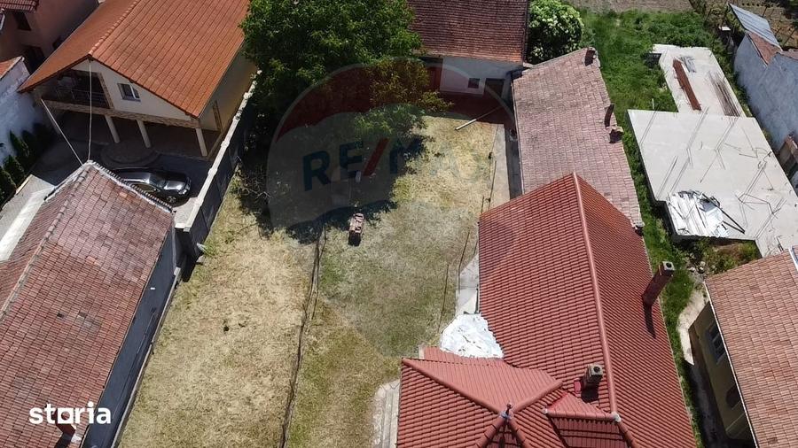 Casă cu 5 camere cu Teren 2905 Mp în Ciugud