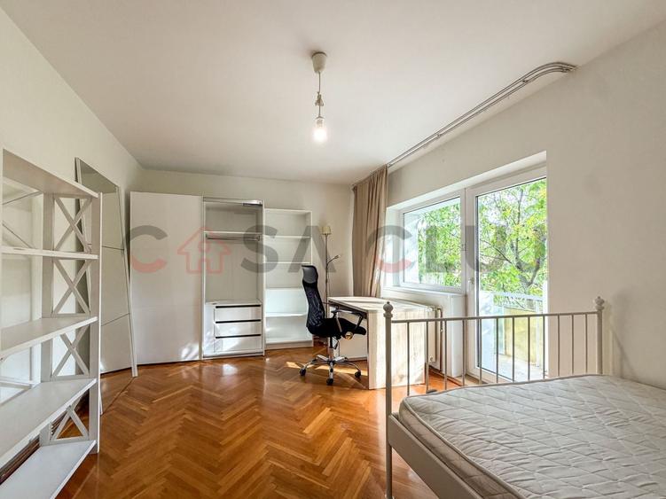 Apartament cu 4 camere decomandat, mobilat în Zorilor