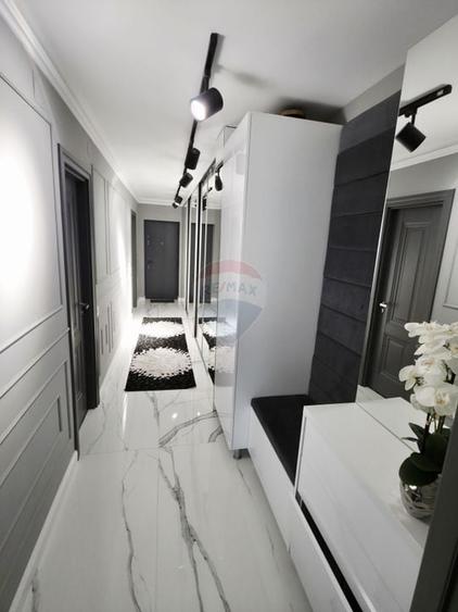 Apartament cu 5 camere de vânzare în zona Precista - 21