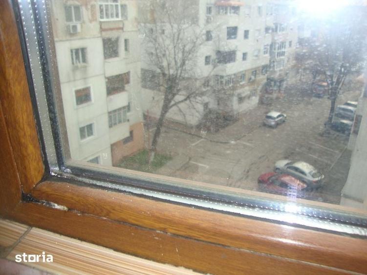 Apartament cu 2 camere decomandat în Balta Albă