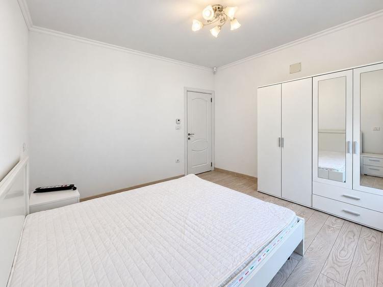 Apartament cu 3 camere semidecomandat, mobilat în Giroc