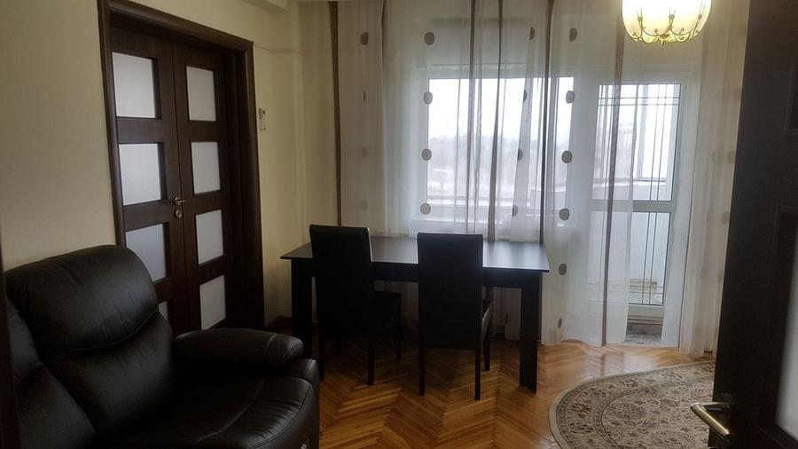 Apartament cu 3 camere decomandat, mobilat în Libertății