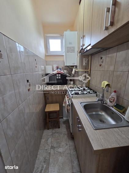 Garsonieră decomandată în Central