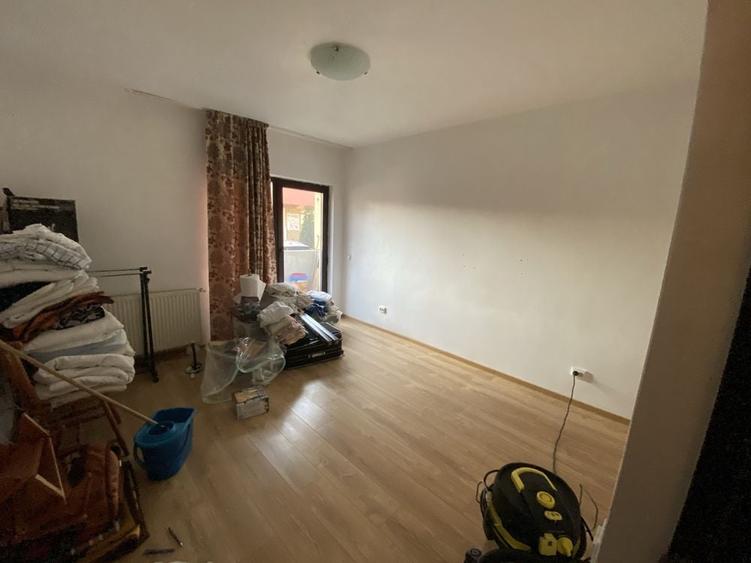 Apartament cu 2 camere decomandat în Florești