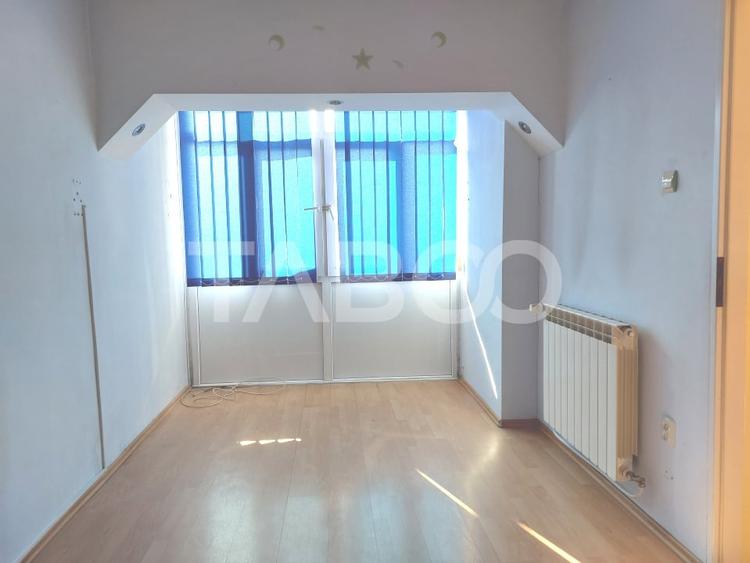Apartament cu 2 camere nedecomandat, mobilat în Cisnădie