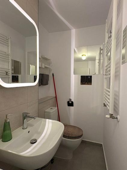 Apartament cu 3 camere în Drumul Taberei