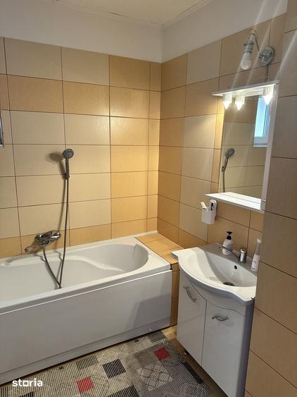 Casă cu Teren 1200 Mp în Central