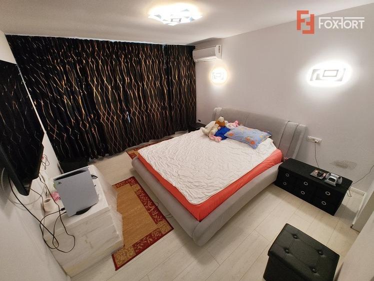 Casă individuală cu 4 camere cu Garaj în Giarmata