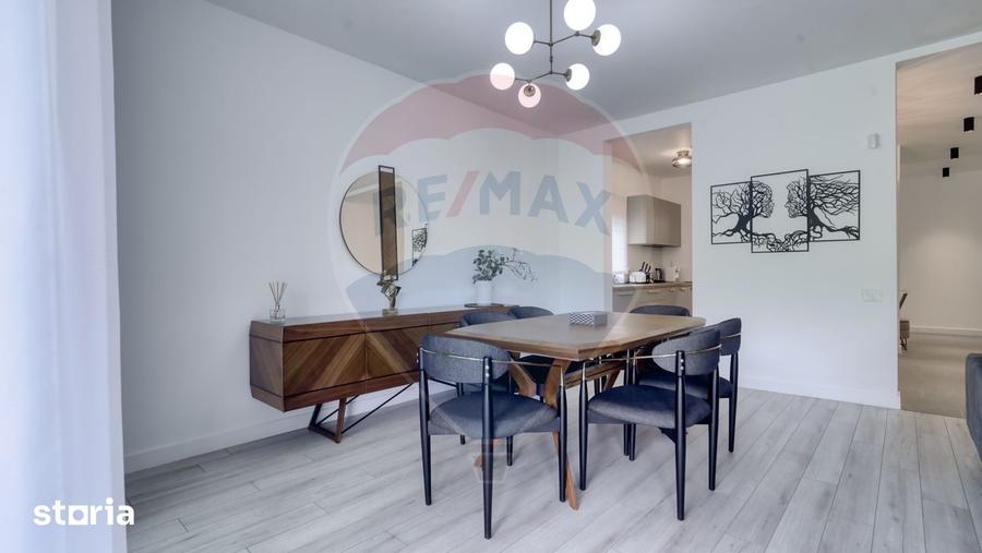 Apartament cu 3 camere în Schei