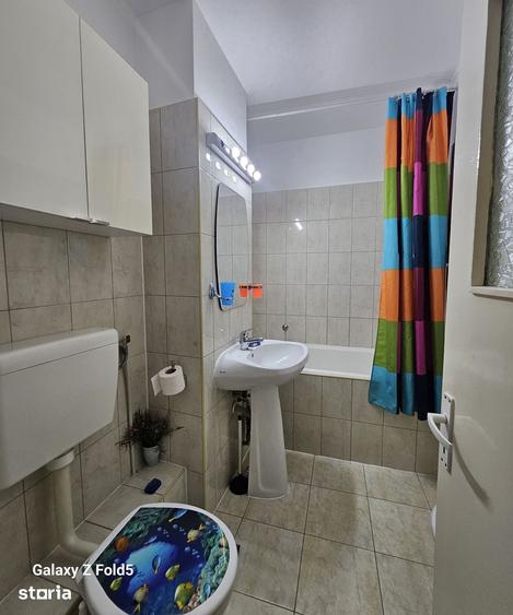Apartament cu 2 camere decomandat în Cantemir