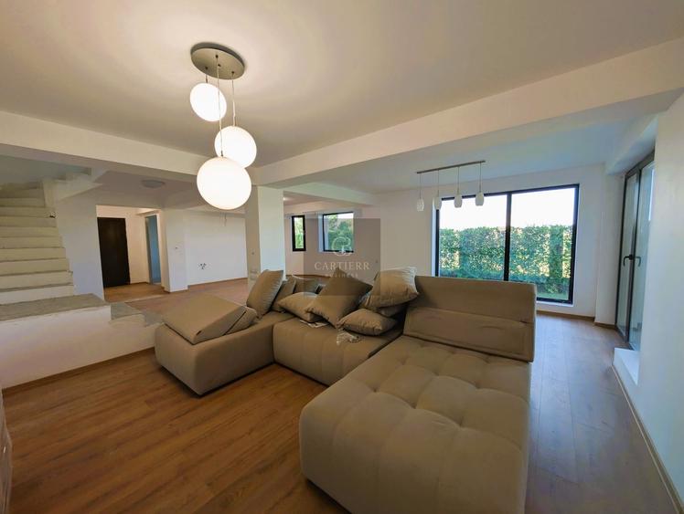 Duplex cu 3 camere cu Canalizare în Clinceni