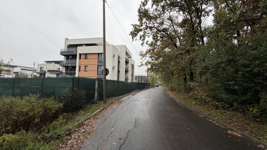 Casă individuală cu 32 camere cu Canalizare în Chiajna