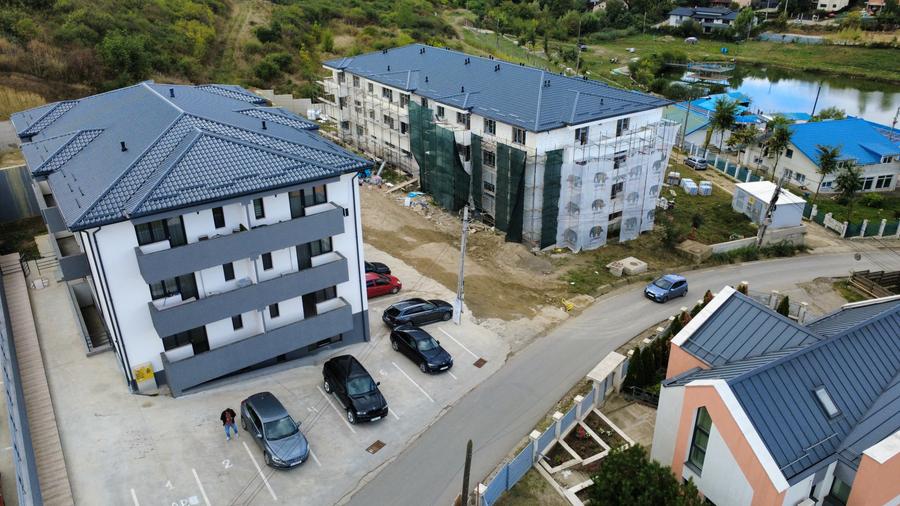 Penthouse cu 2 camere semidecomandat în Hlincea
