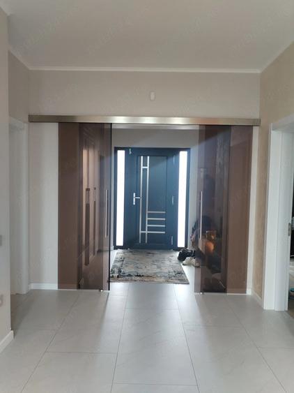 Casă cu 4 camere cu Teren 400 Mp în Central