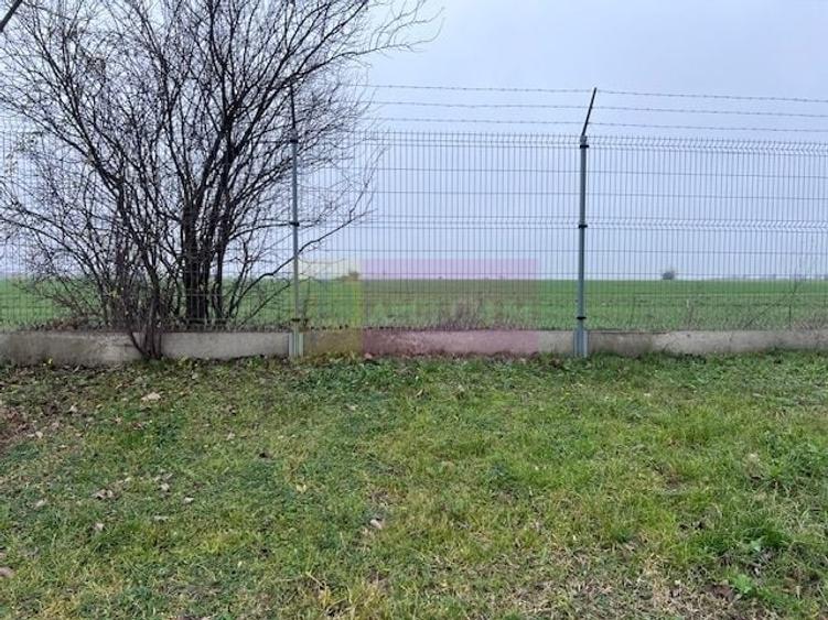 Teren Construcții intravilan de 13853 mp, în Domnești