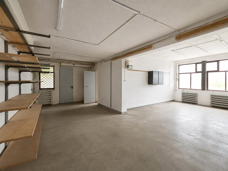 Casă individuală cu 6 camere cu Teren 514 Mp în Central