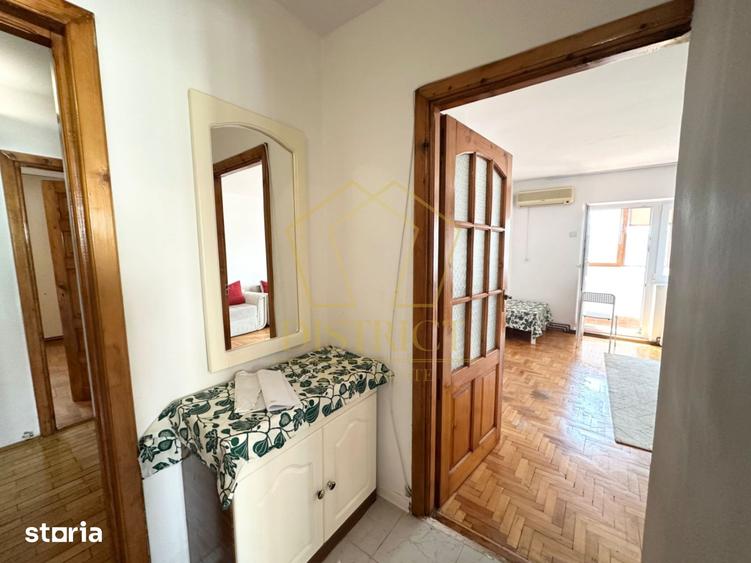 Apartament cu 3 camere decomandat în Dacia