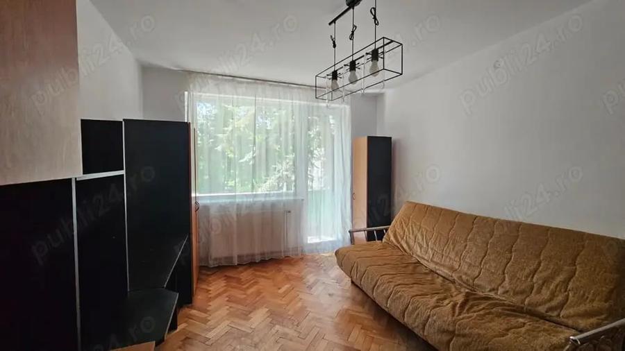 Apartament cu 4 camere decomandat în Tipografilor