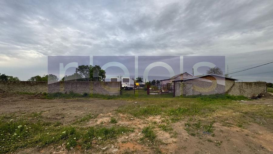 Teren Construcții intravilan de 16000 mp, în Periferie