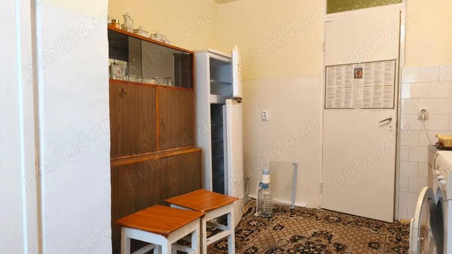 Apartament cu 3 camere decomandat în Central