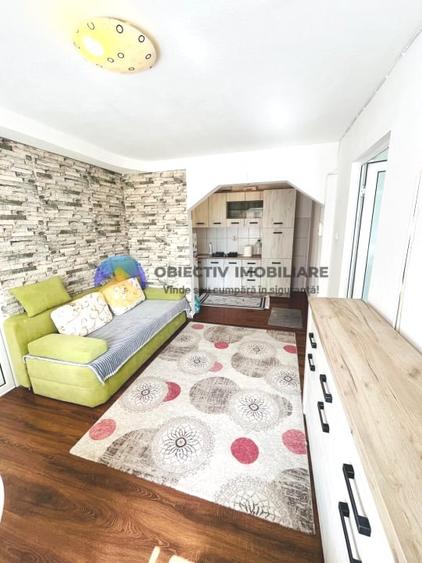 Apartament cu 3 camere semidecomandat în Central