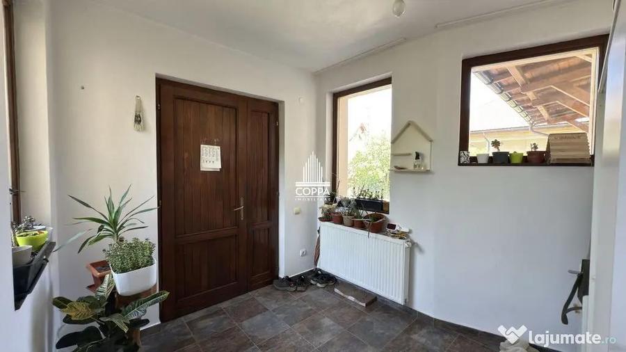 Casă cu 6 camere cu Teren 800 Mp în Central