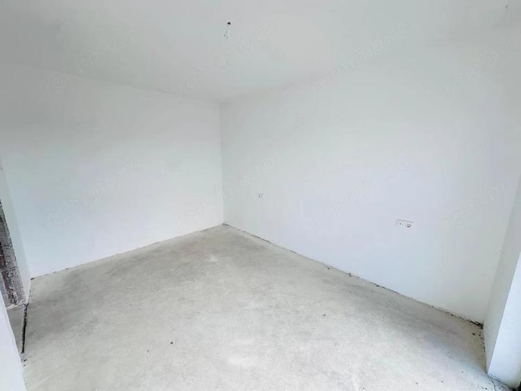 Casă cu 4 camere cu Teren 318 Mp în Urseni