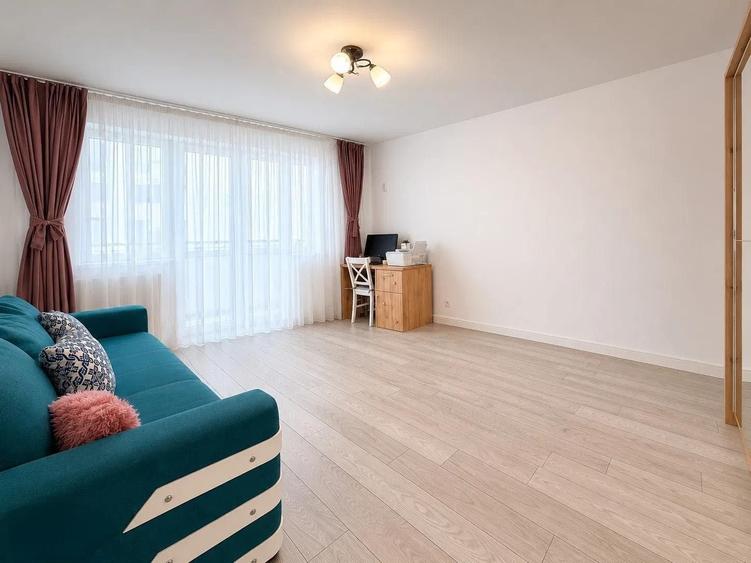 Apartament cu 2 camere decomandat în Titan