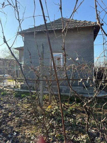 Casă cu 3 camere cu Teren 1792 Mp în Cioroboreni