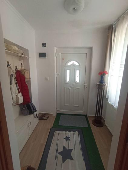 Casă individuală cu 2 camere cu Canalizare în Simeria