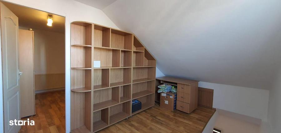 Apartament cu 2 camere, mobilat în Calea Poplăcii