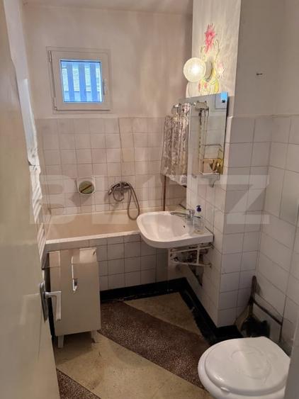 Apartament cu 2 camere semidecomandat, mobilat în Zărnești