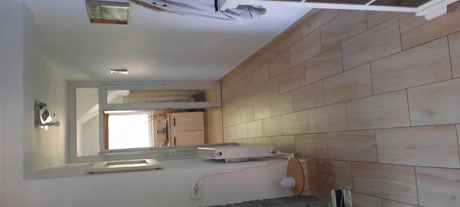 Casă cu 4 camere cu Teren 300 Mp în 23 August (Cațelul)