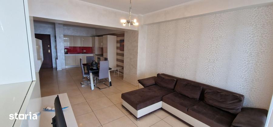 Apartament cu 3 camere decomandat în Cazino