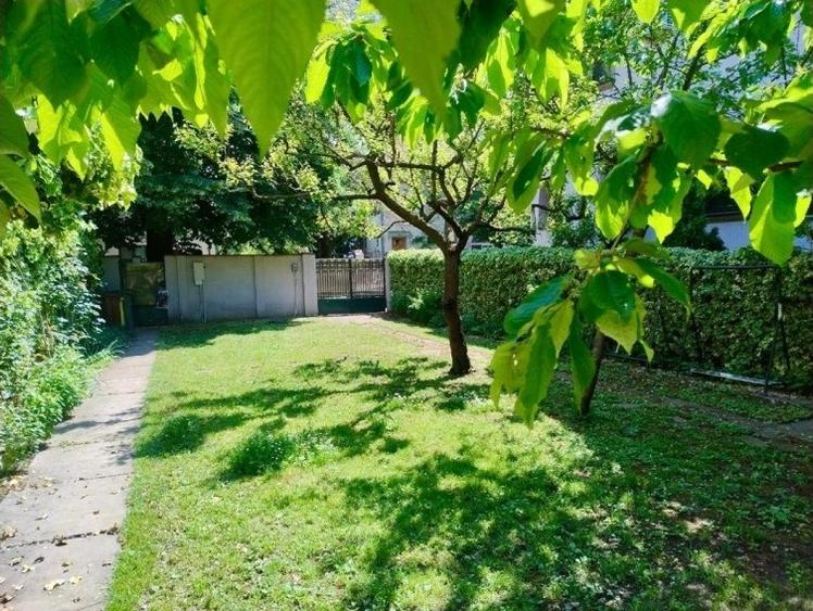 Apartament cu 6 camere în Kiseleff