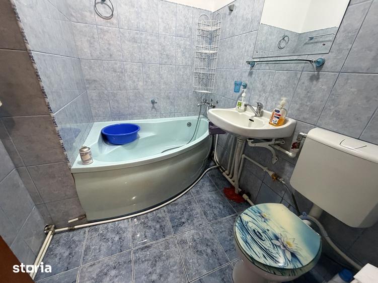 Apartament cu 2 camere semidecomandat în Micro 4