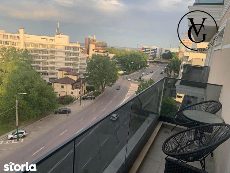 Apartament cu 2 camere decomandat, mobilat în Sud