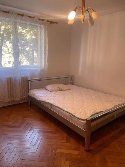 Apartament cu 3 camere semidecomandat în Gheorgheni