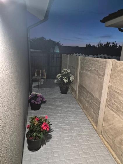 Casă individuală cu 4 camere cu Teren 250 Mp în Sânmihaiu Român