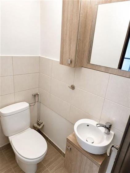 Apartament cu 3 camere decomandat, mobilat în Traian