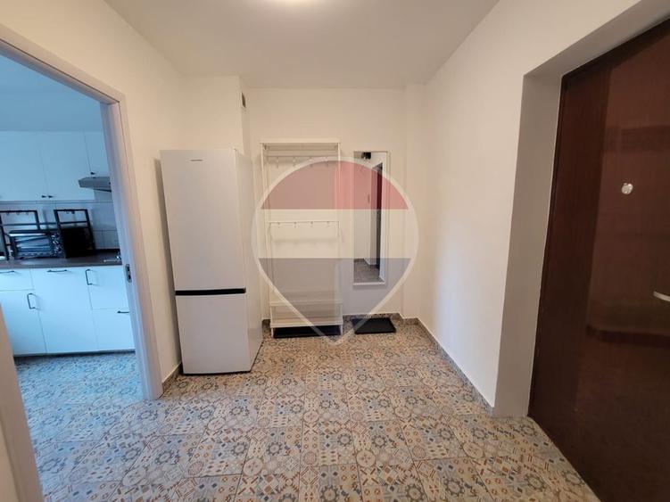 Apartament cu 2 camere semidecomandat, mobilat în Moșilor
