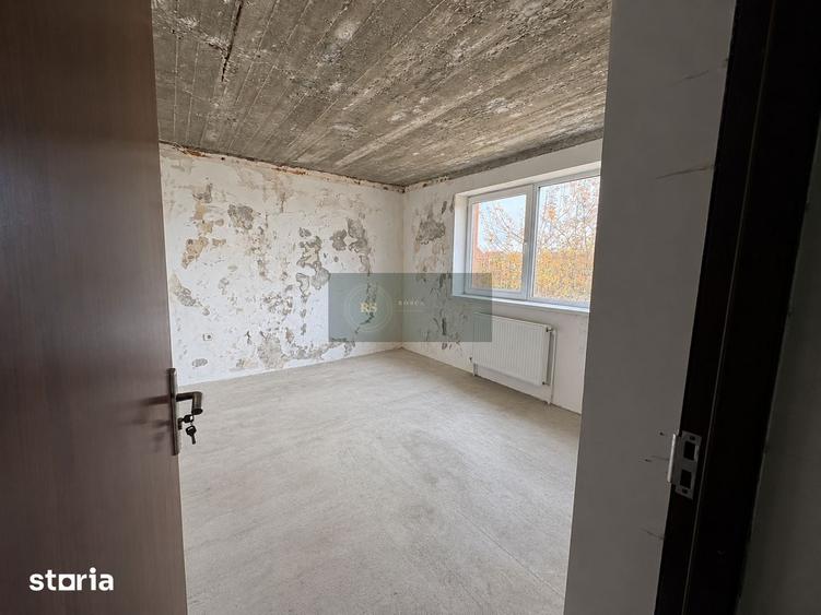 Casă cu 5 camere cu Teren 1895 Mp în Hărman