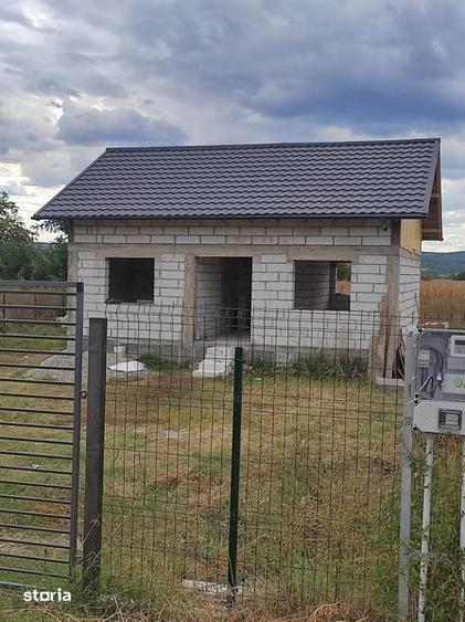 Casă cu 2 camere cu Teren 56 Mp în Orlești