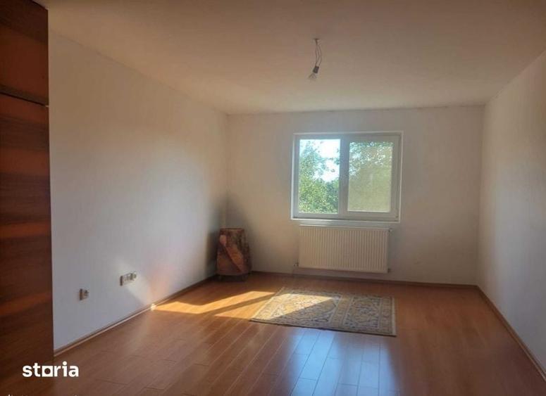 Casă cu 4 camere cu Teren 295 Mp în Clinceni