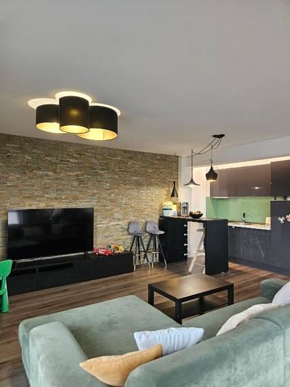 Apartament cu 2 camere decomandat, mobilat în Iris