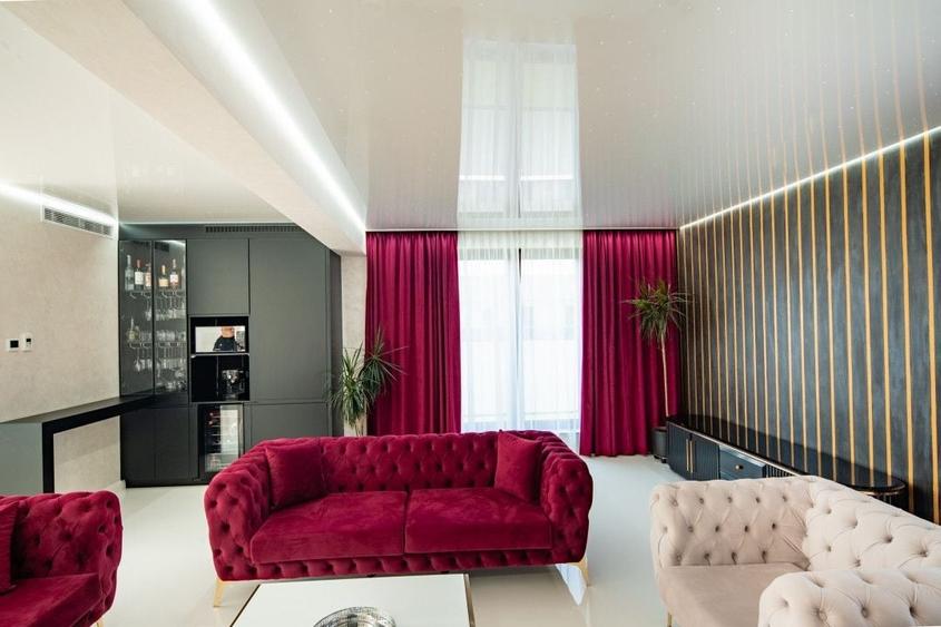 Penthouse cu 4 camere semidecomandat, mobilat în Est
