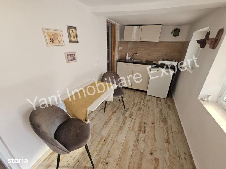 Casă cu 4 camere în Curtea de Argeș