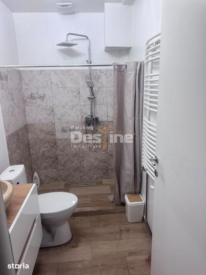 Casă cu 7 camere cu Teren 170 Mp în 13 Septembrie